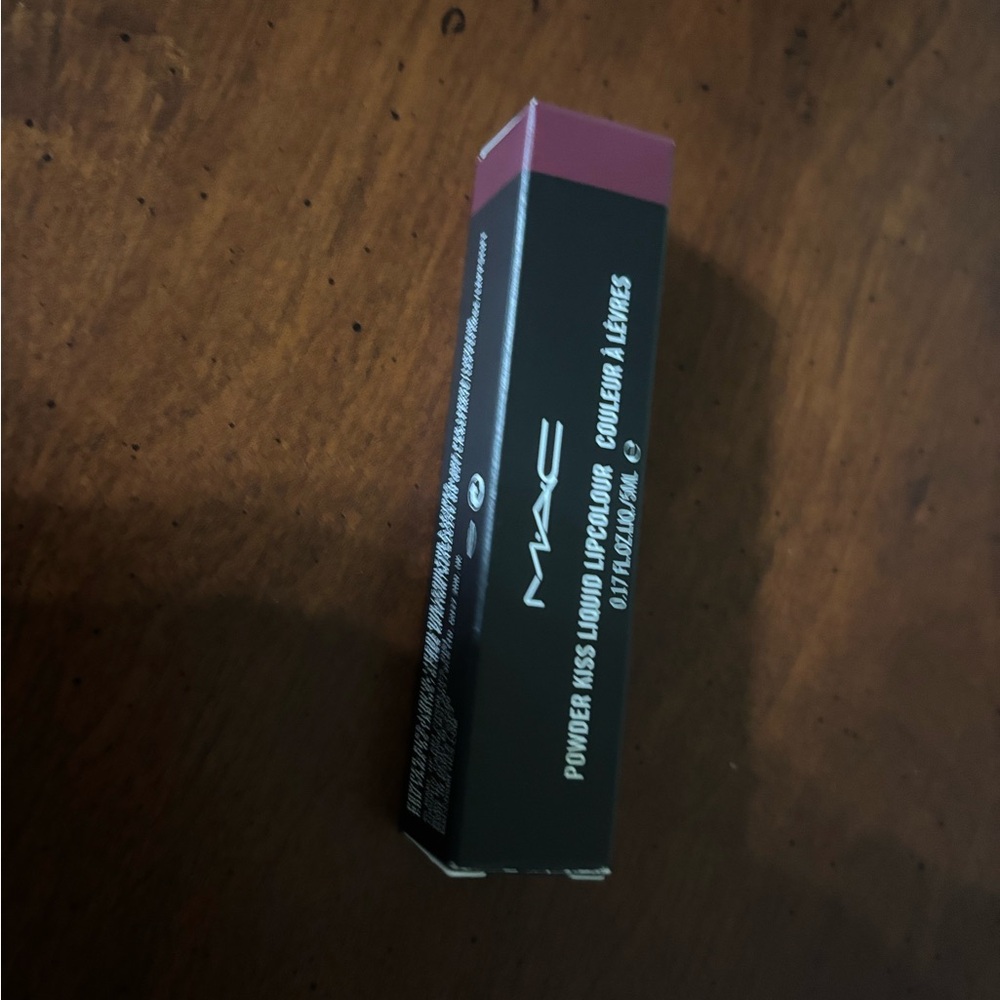 NIB MAC Burning Love Powderkiss Liquid Lipstick